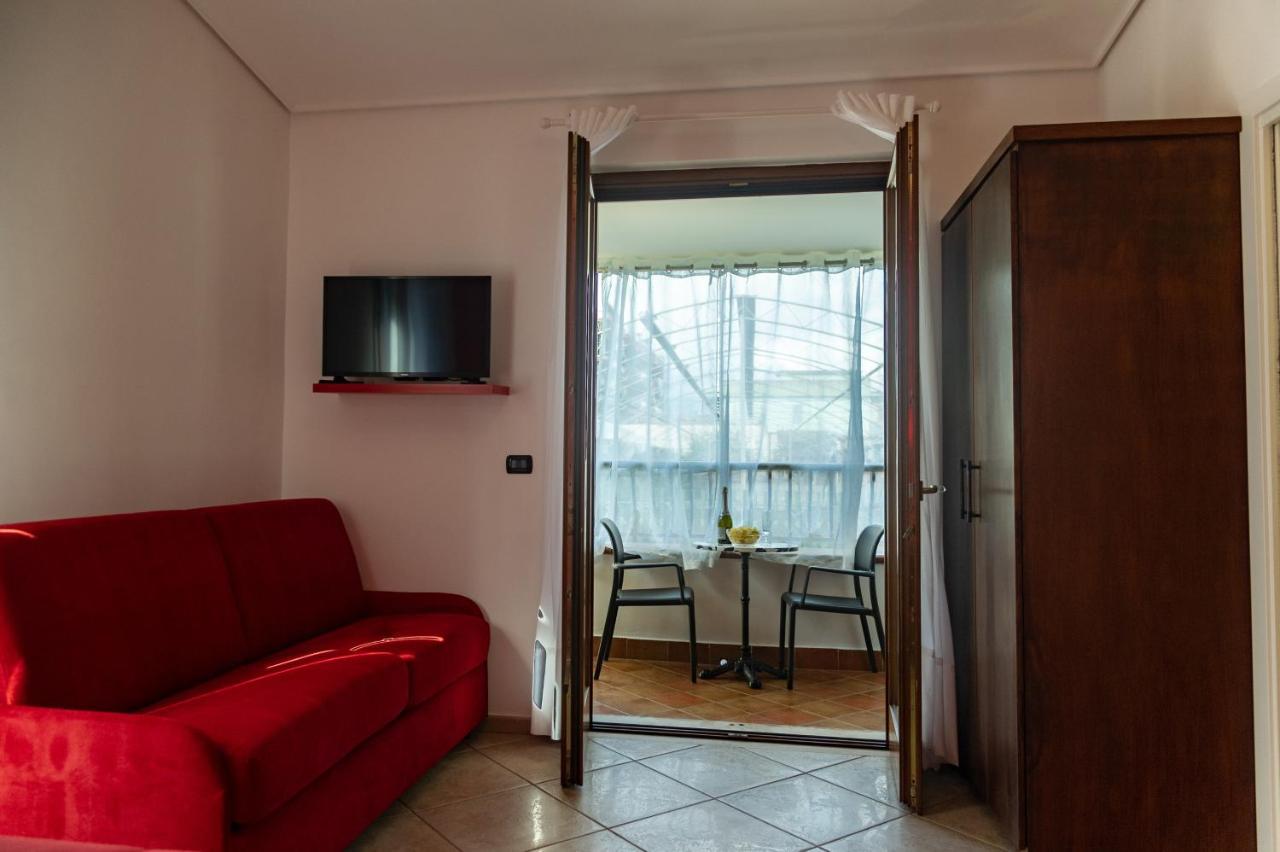 Ohana Bed And Breakfast Castellammare di Stabia Buitenkant foto